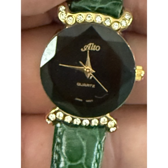 VTG Alto Women\'s‎ Watch Green Band Gold Dial Jewels NEEDS NEW BATTERY